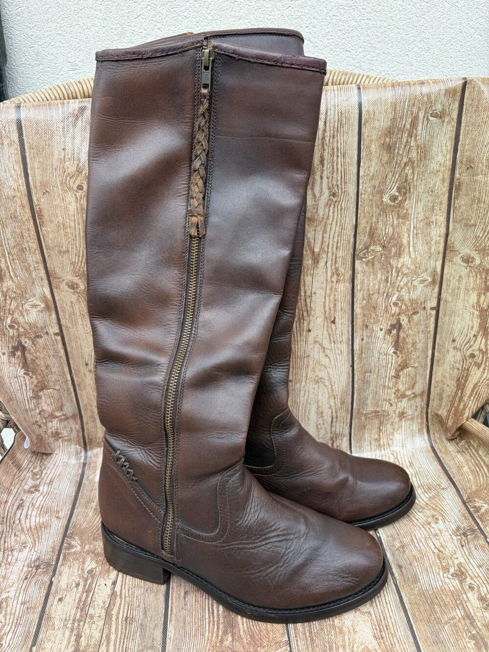 Steve Madden Lane Brown Leather Knee High Riding Boots Zip Round Toe SIZE 8.5